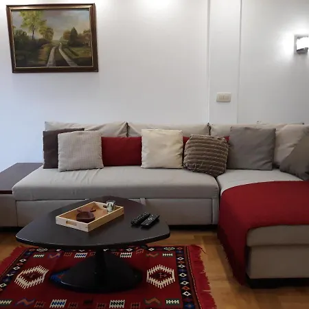 Apartment De La Falaise-aпартмaн де лa фалез Zlatibor